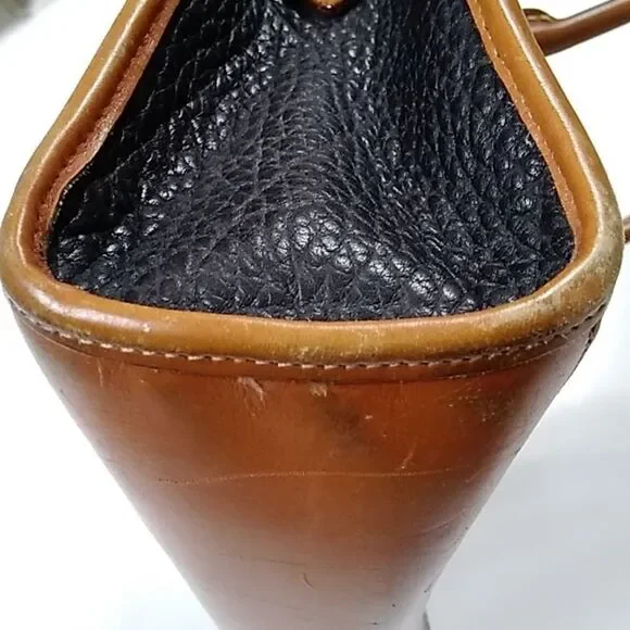 Vintage Dooney Bourke Women Handbag - Picture 5 of 12